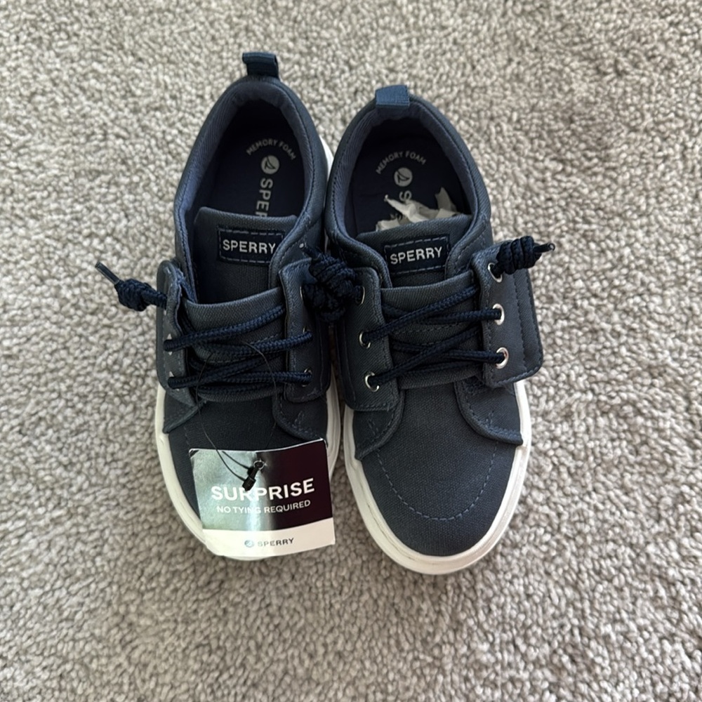 Sperry Canvas Sneaker Toddler Size 9